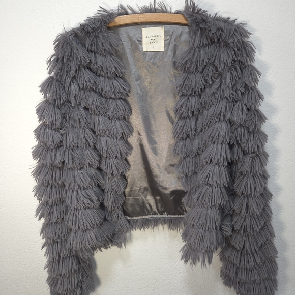 Fantastic Fawn Shaggy Small Gray Faux Fur Jacket Full Tassels Long Sleeves - Picture 2 of 15